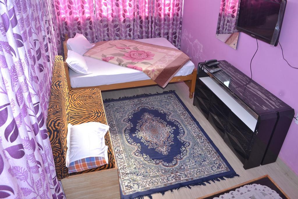 Hotel Sukh Sagar Inn Деогарх Экстерьер фото
